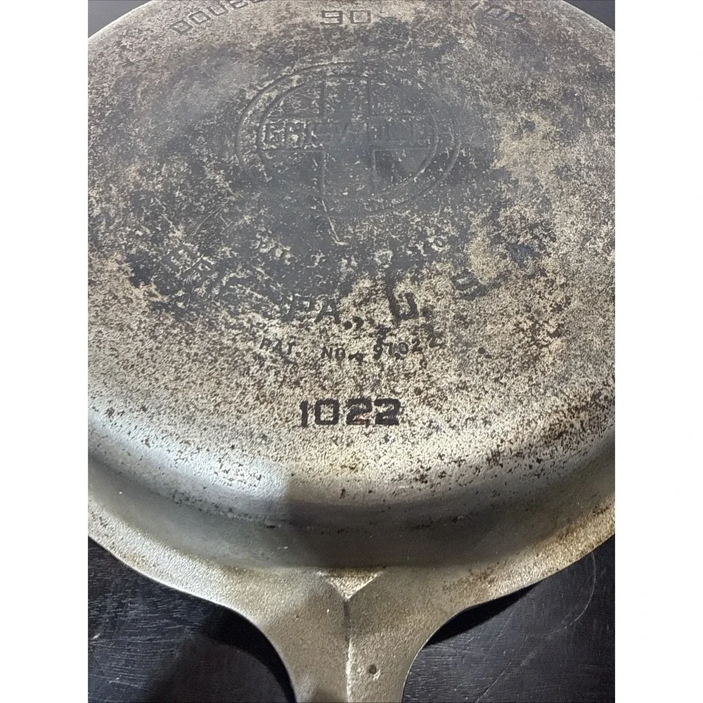 Vintage Griswold #90 Cast Iron DOUBLE SKILLET 1021 & 1022 Erie PAT. Original